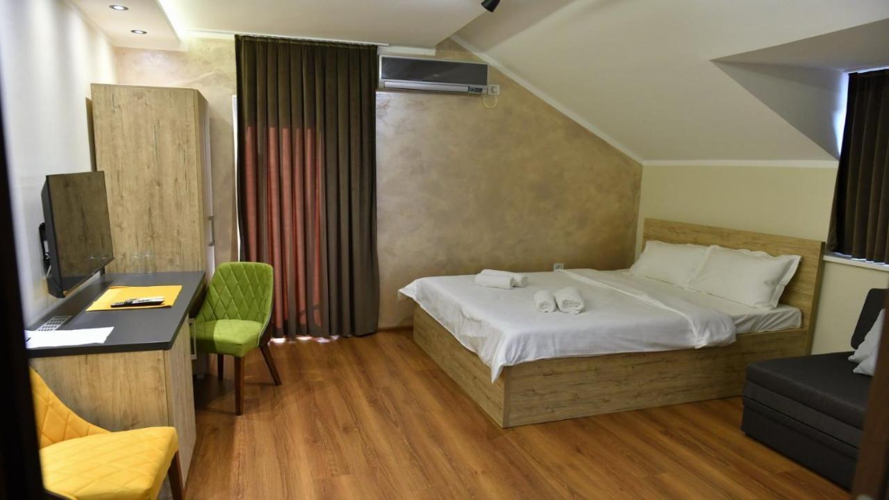 Apartmani Mali Vikend เบลเกรด ภายนอก รูปภาพ